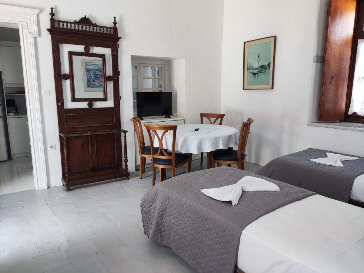 Achilleas Apartment هيدرا المظهر الخارجي الصورة